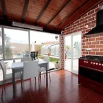 Дом отдыха Dii House-piscina Aquecida 28-32 C Todo O Ano- Ericeira Торреш-Ведраш