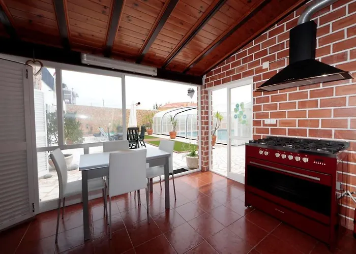 Prázdninový dům Dii House - Moradia Bi-familiar Com Piscina Aquecida Torres Vedras